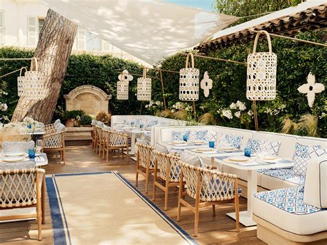 ristorante louis vuitton saint tropez|st tropez restaurant.